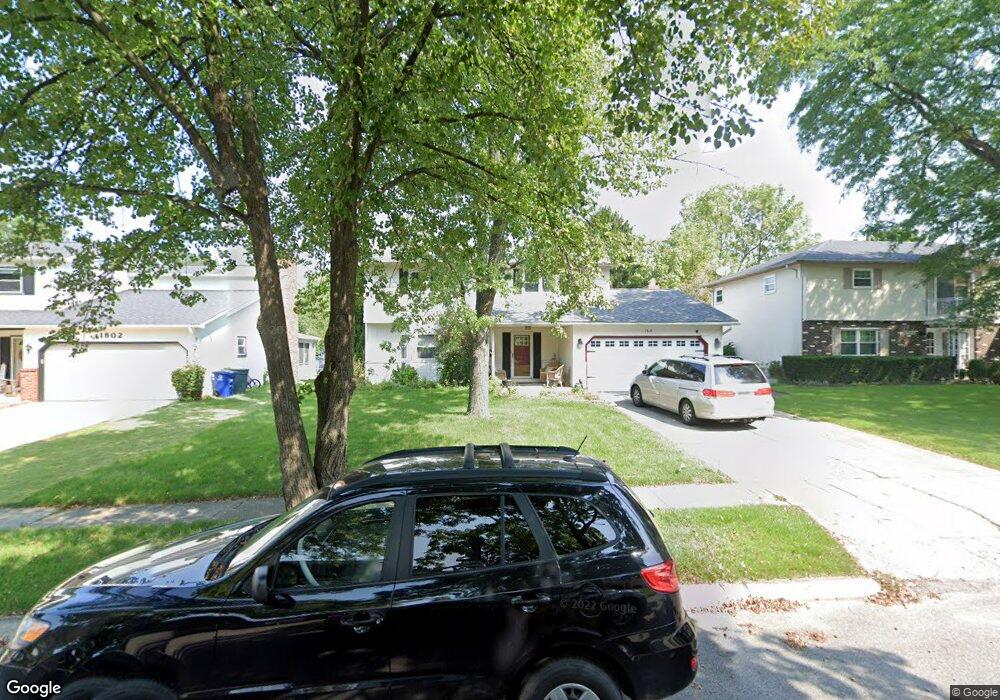 1810 Dorsetshire Rd, Columbus, OH 43229 - photo 1