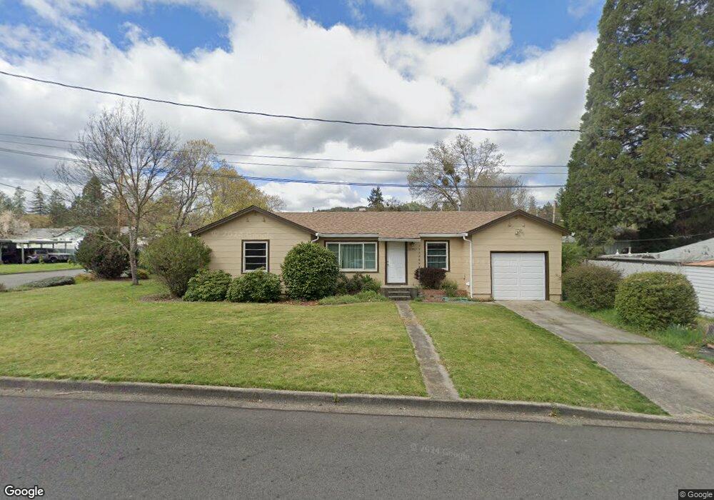 804 NW Elm St, Grants Pass, OR 97526 - photo 1