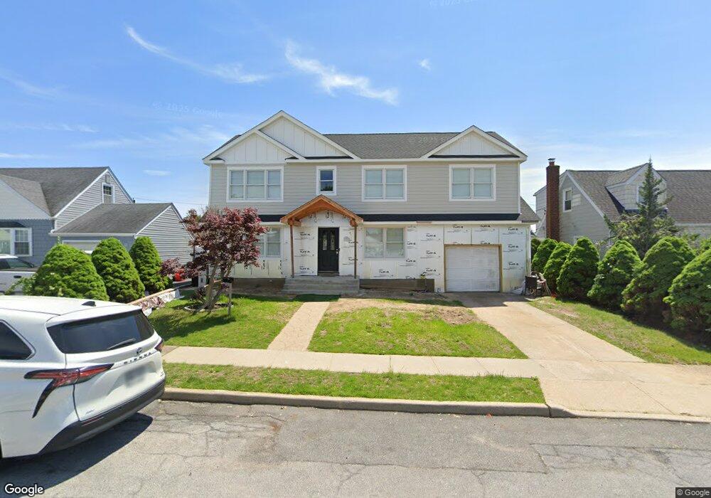 827 Caryl St, Franklin Square, NY 11010 - photo 1