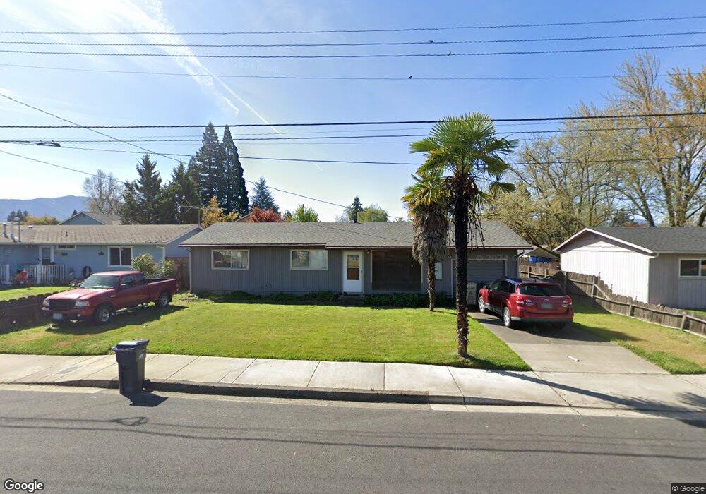 1135 SW Rogue River Ave, Grants Pass, OR 97526 - photo 1