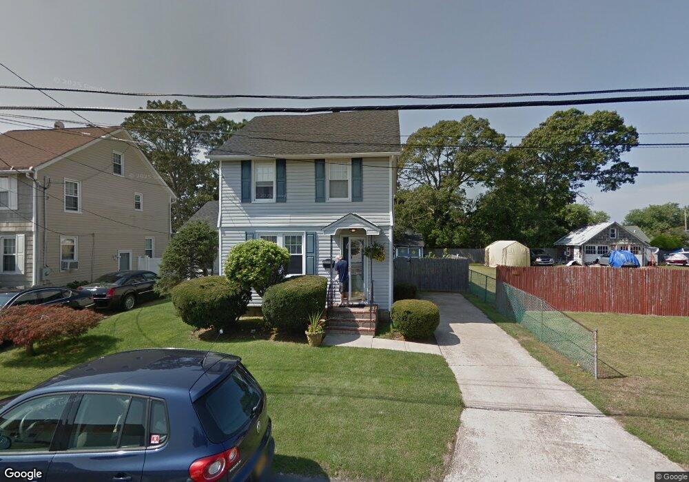 435 Grant Ave, Copiague, NY 11726 - photo 1