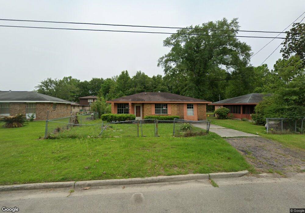 303 Bruce St, Picayune, MS 39466 - photo 1