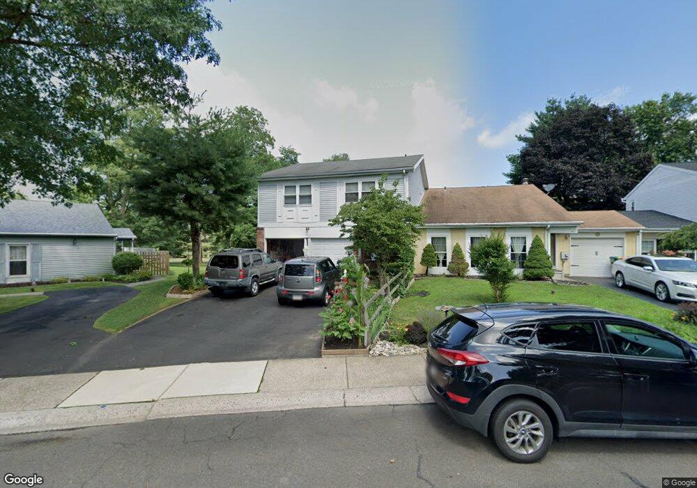 166 Commonwealth Dr, Newtown, PA 18940 - photo 1