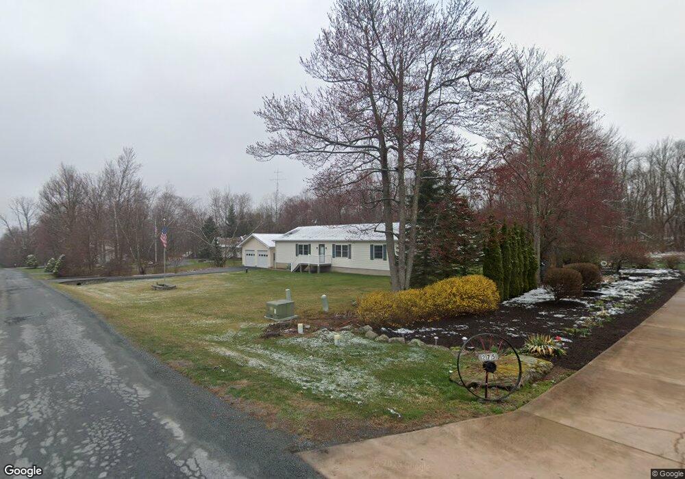 269 Edgefield Rd, Lake Ariel, PA 18436 - photo 1