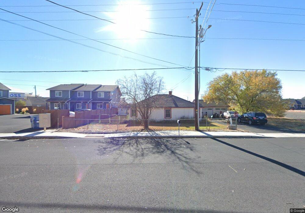 2557 SW Canyon Dr, Redmond, OR 97756 - photo 1