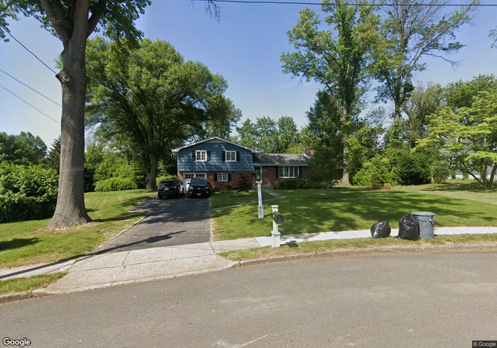 31 Clover Hill Cir, Ewing, NJ 08638 - photo 1