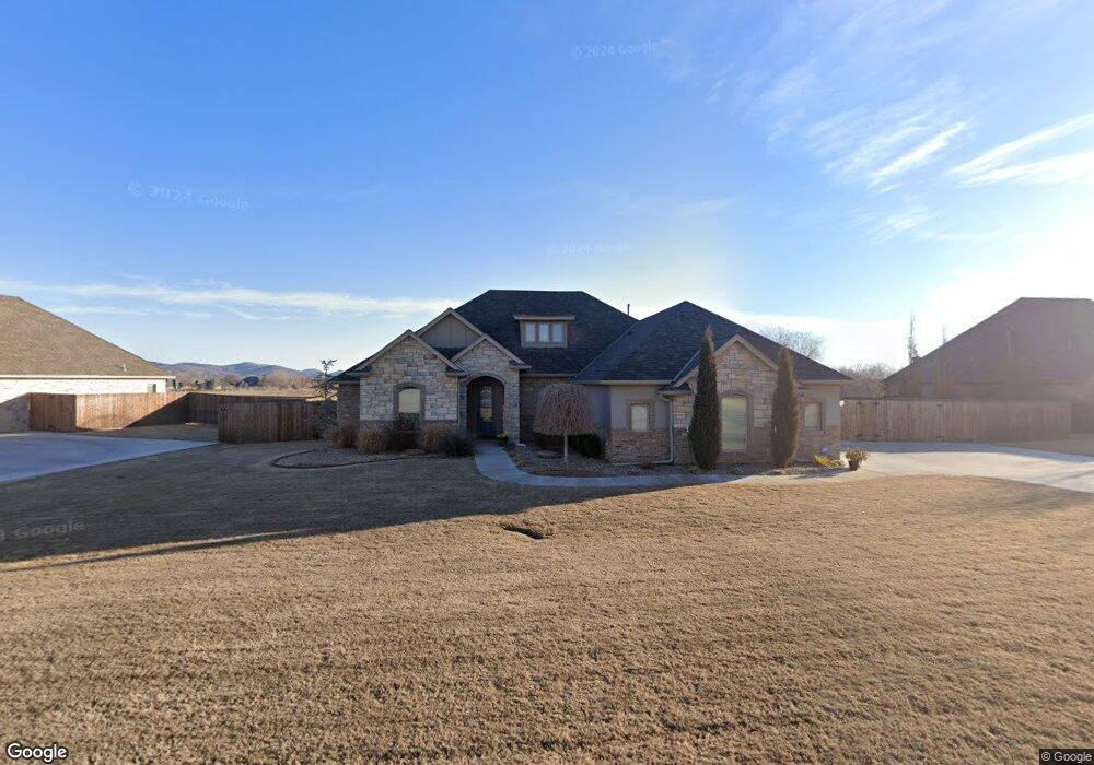 842 Hummingbird Dr, Cache, OK 73527 - photo 1
