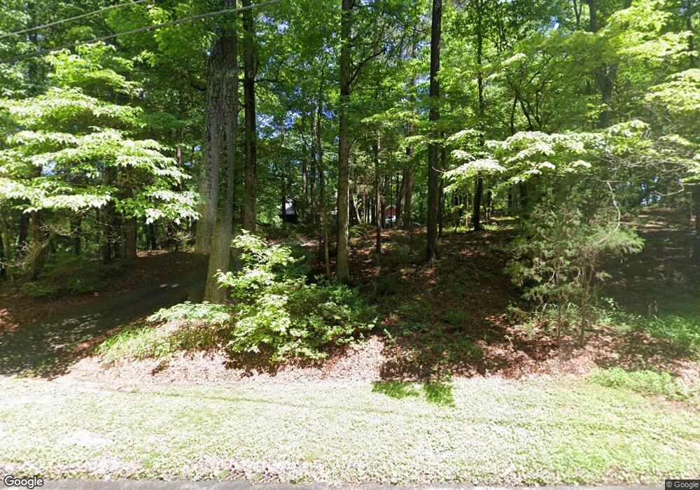 208 Oaks Dr SE, Calhoun, GA 30701 - photo 1