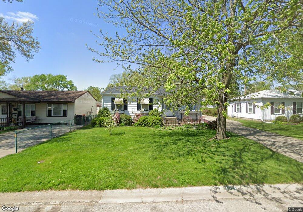 121 Carter Ln, Lincoln, IL 62656 - photo 1