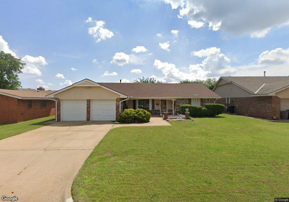 7124 N Comanche Ave, Warr Acres, OK 73132 - photo 1