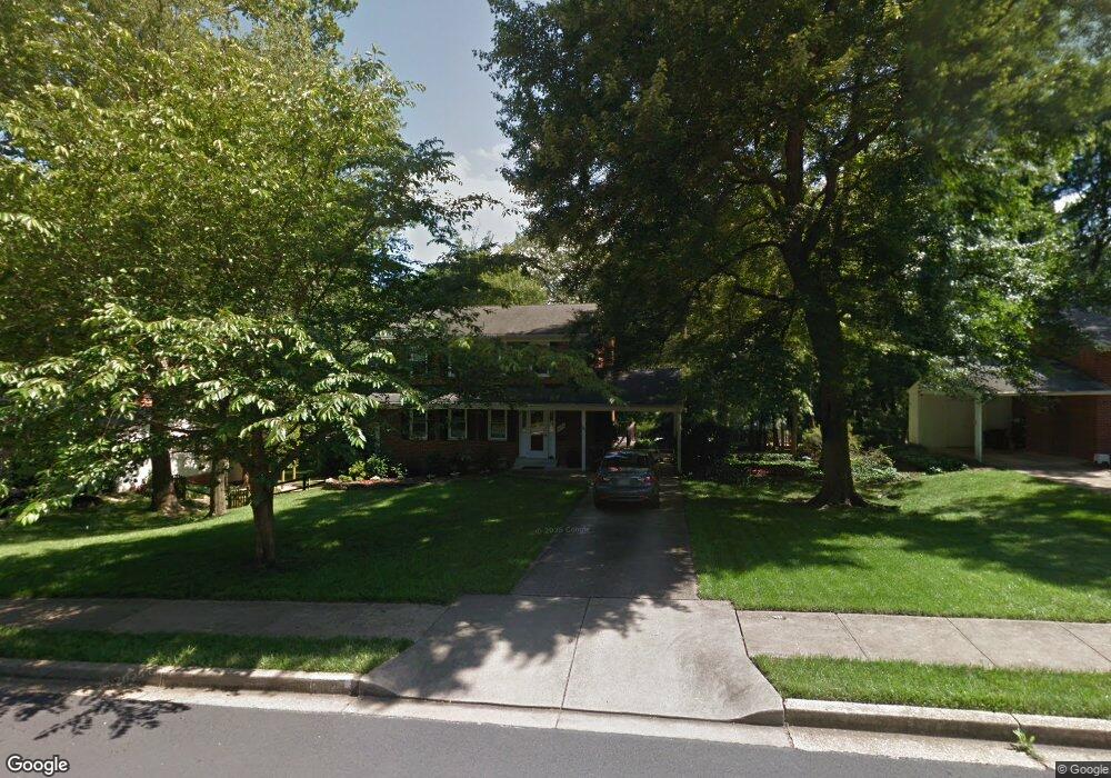 8923 Braeburn Dr, Annandale, VA 22003 - photo 1