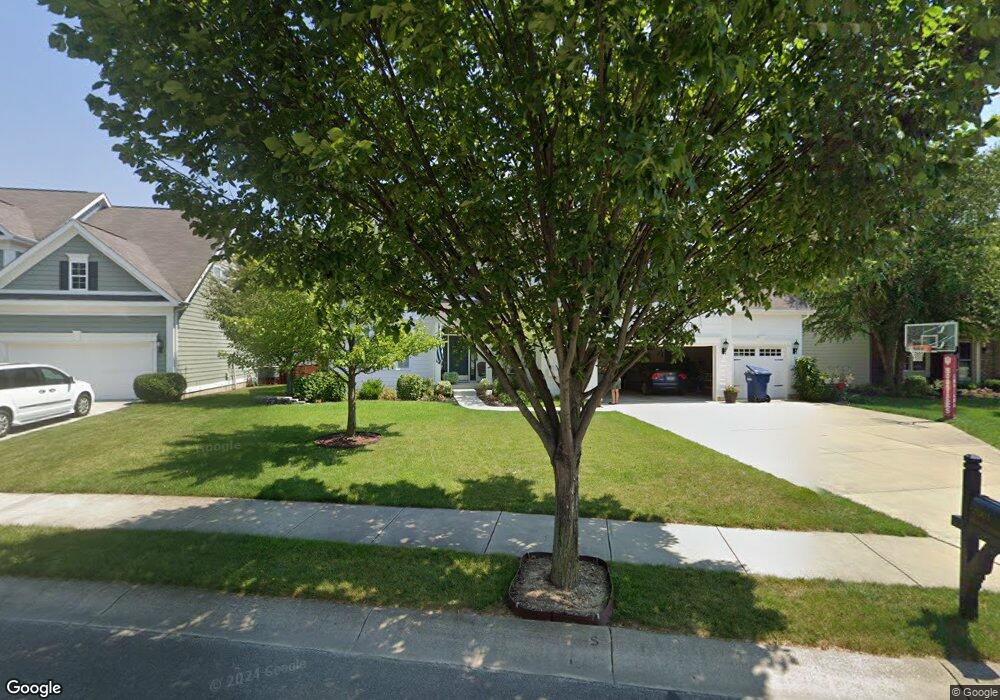 13661 Blooming Orchard Dr, Fishers, IN 46038 - photo 1