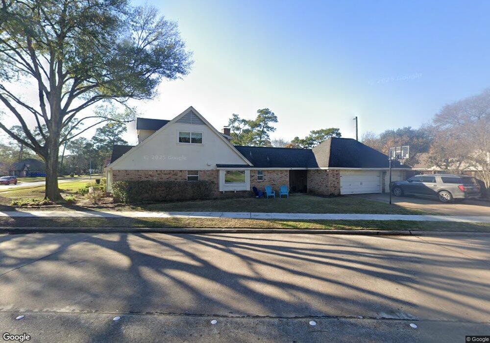 1002 Cheshire Ln, Houston, TX 77018 - photo 1