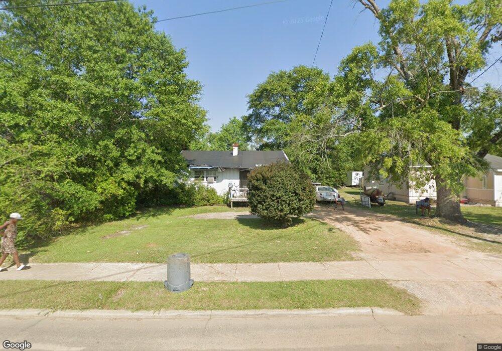 1002 Madison Ave S, Douglas, GA 31533 - photo 1