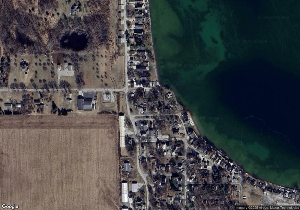 138 N Lakeview Blvd, Manitou Beach, MI 49253 - photo 1