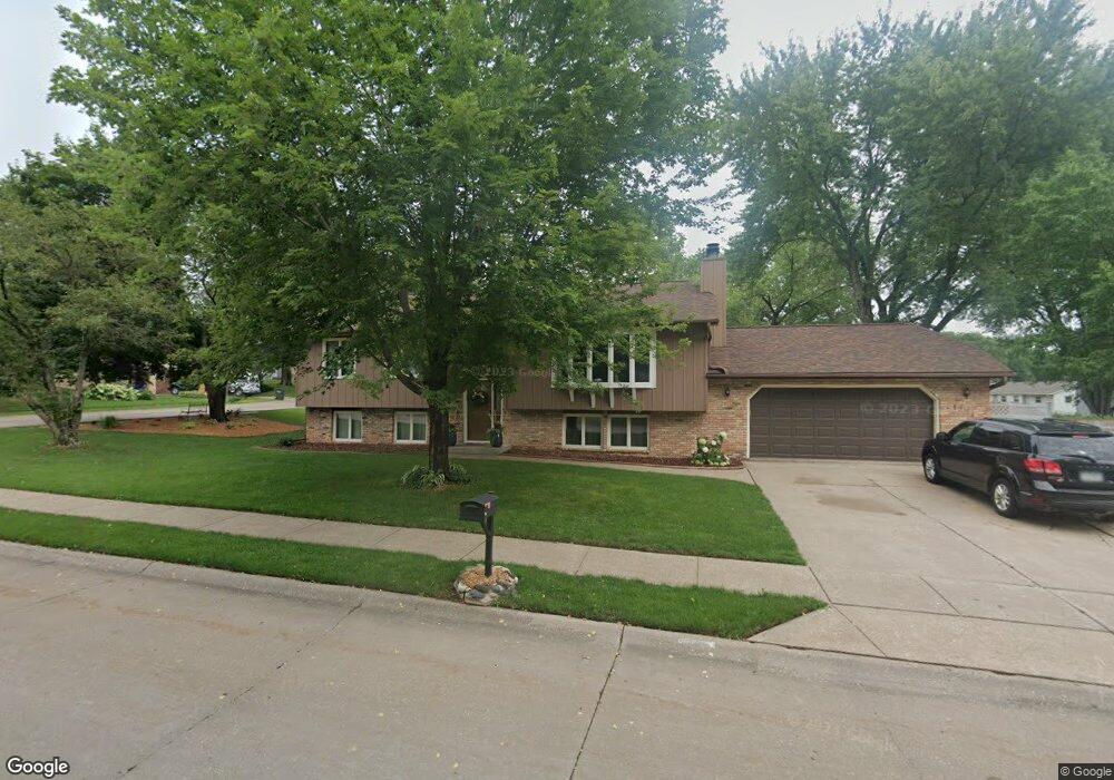 2603 W 44th St, Davenport, IA 52806 - photo 1