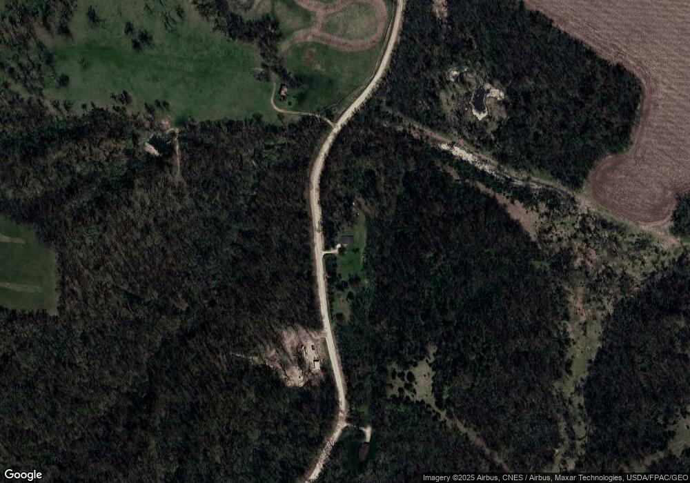 5042 Iowa St, Newton, IA 50208 - photo 1