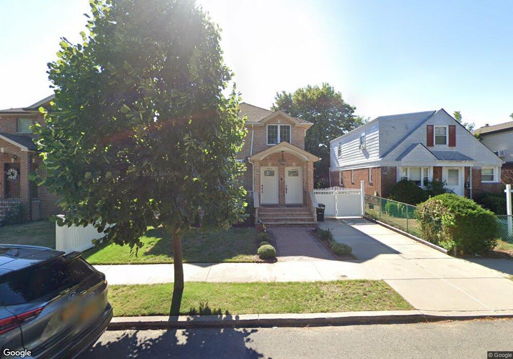 7732 252nd St unit 2nd Fl, Bellerose, NY 11426 - photo 1