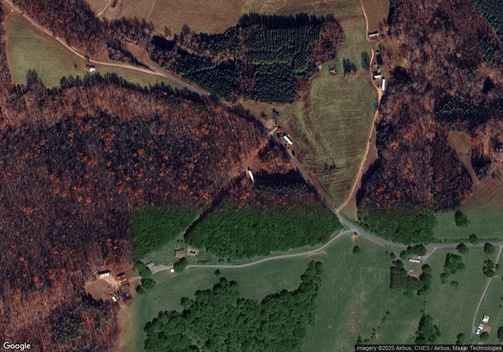 2581 Robinhood Rd, Callands, VA 24530 - photo 1