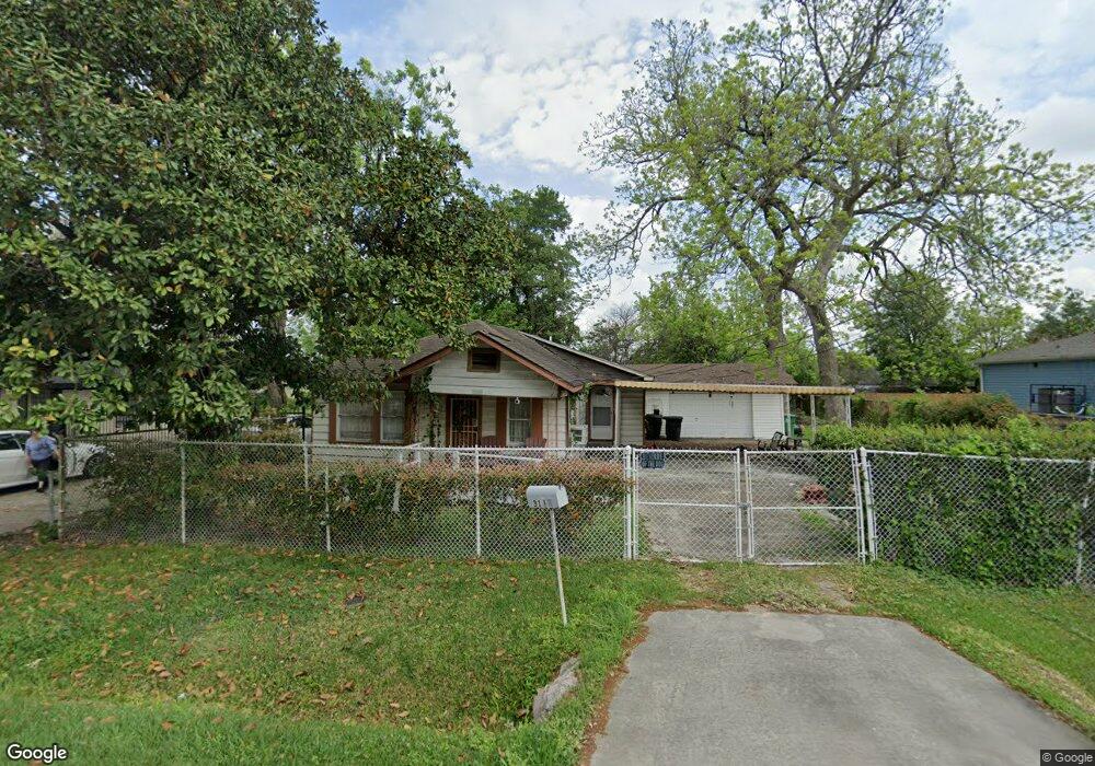3111 Chickering St, Houston, TX 77026 - photo 1