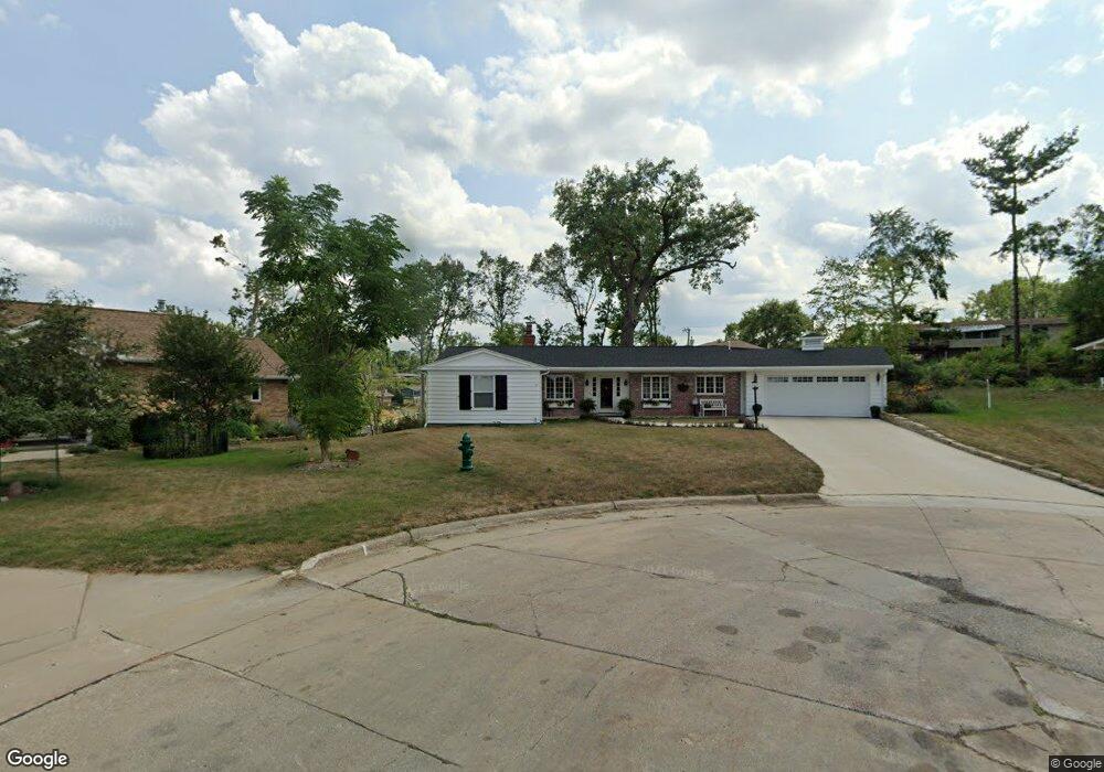 3845 Indiandale Cir SE, Cedar Rapids, IA 52403 - photo 1