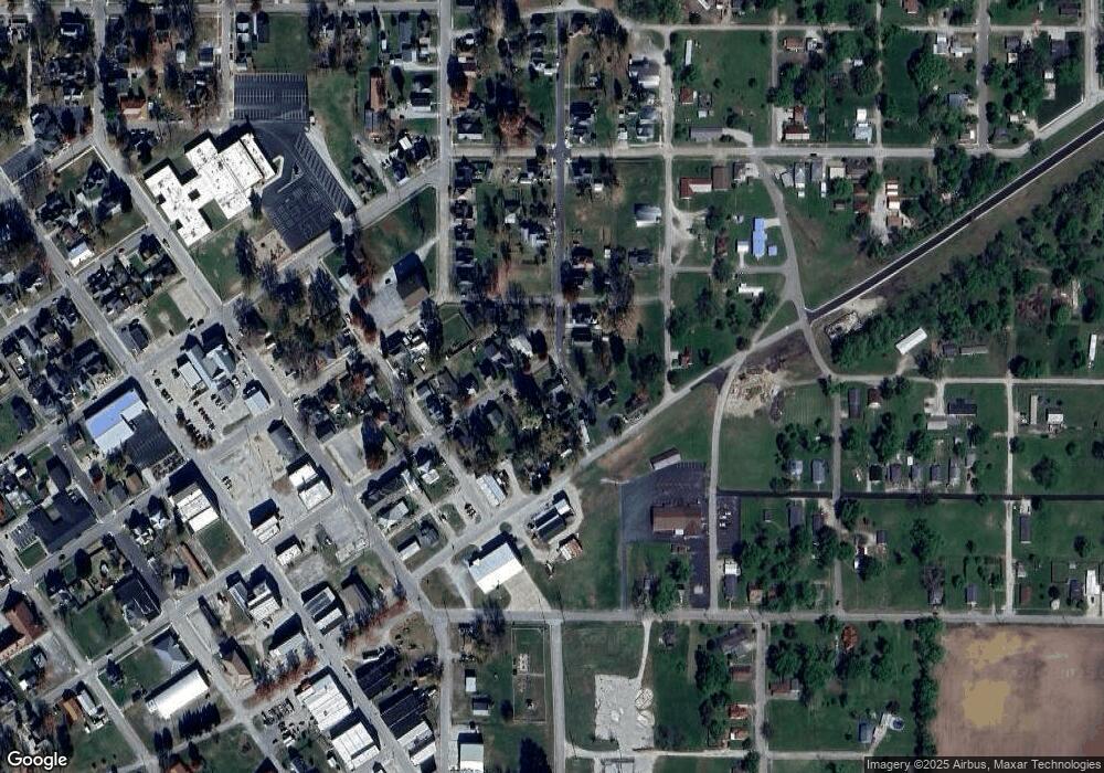 324 E 2nd St, Bicknell, IN 47512 - photo 1