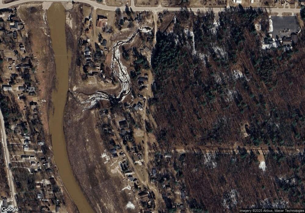 4081 Bayview Dr, Beaverton, MI 48612 - photo 1