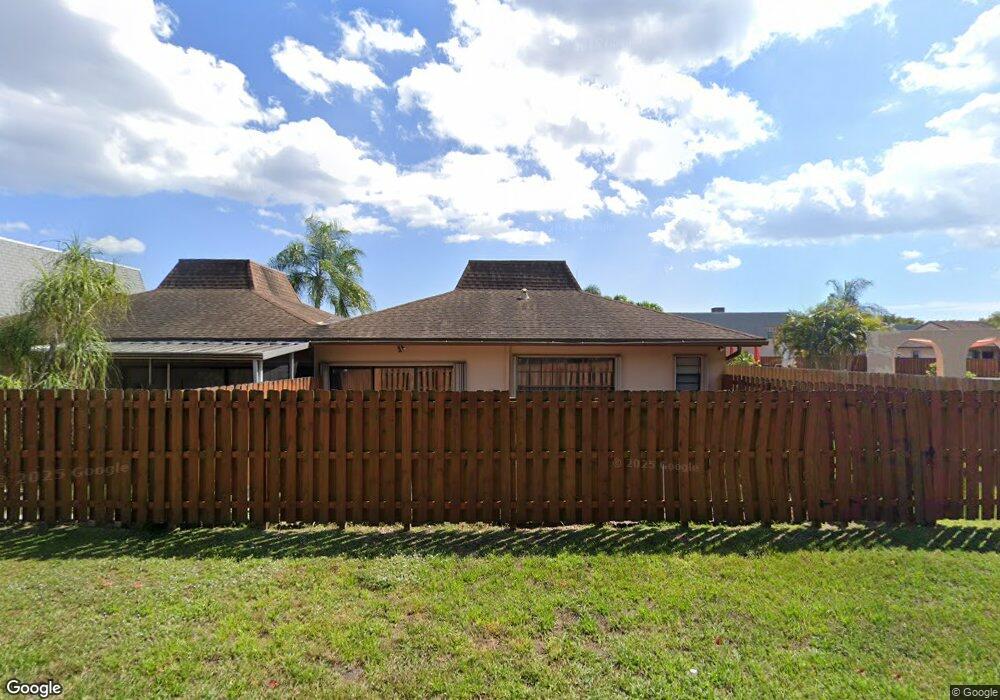 2546 SW 74th Terrace unit 12, Davie, FL 33317 - photo 1