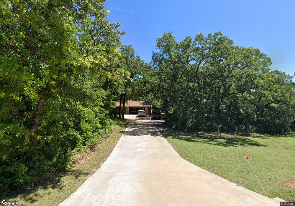 1101 Oakridge Dr, Duncan, OK 73533 - photo 1