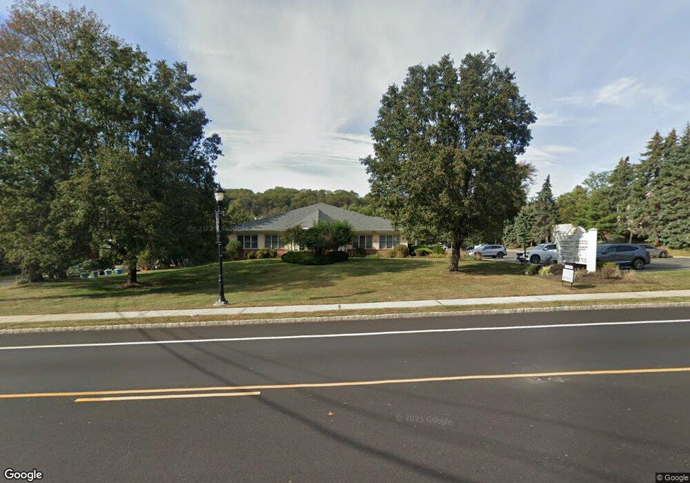 27 Mountain Blvd unit 302, Warren, NJ 07059 - photo 1