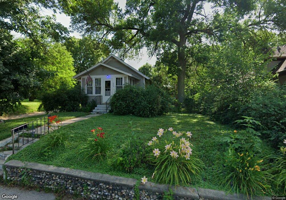 920 Saint Jacob Ave, Albert Lea, MN 56007 - photo 1