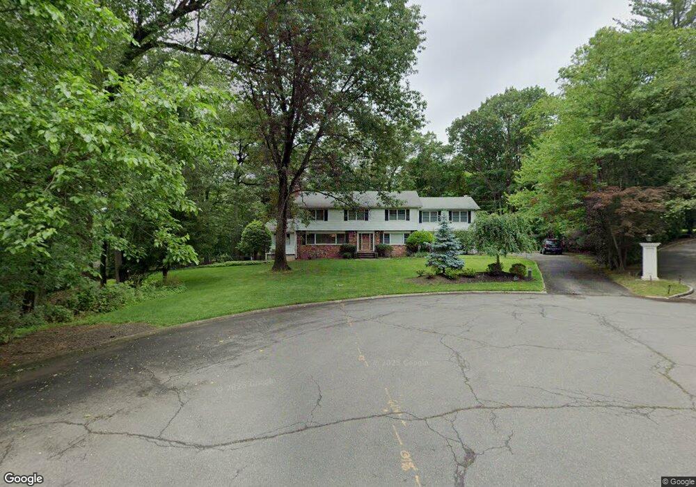 14 Bristol Ct, Alpine, NJ 07620 - photo 1