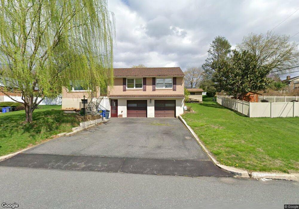 3411 Lantana Ave, Reading, PA 19605 - photo 1