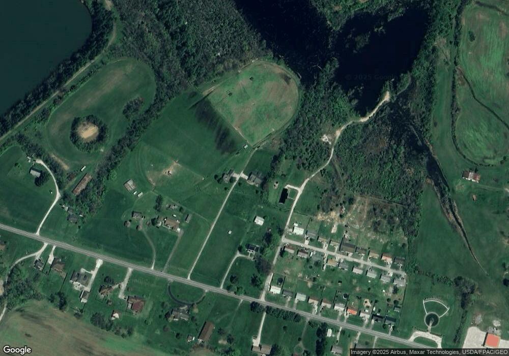 337 Pvt Dr 337 County Road 1a, Ironton, OH 45638 - photo 1