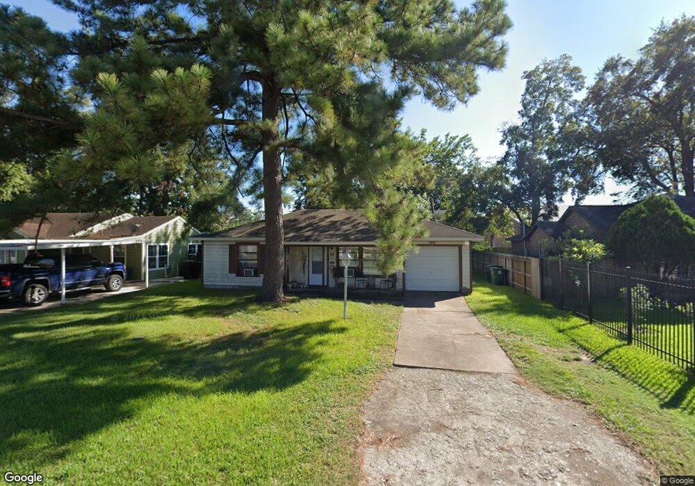 32 Penway St, Houston, TX 77022 - photo 1