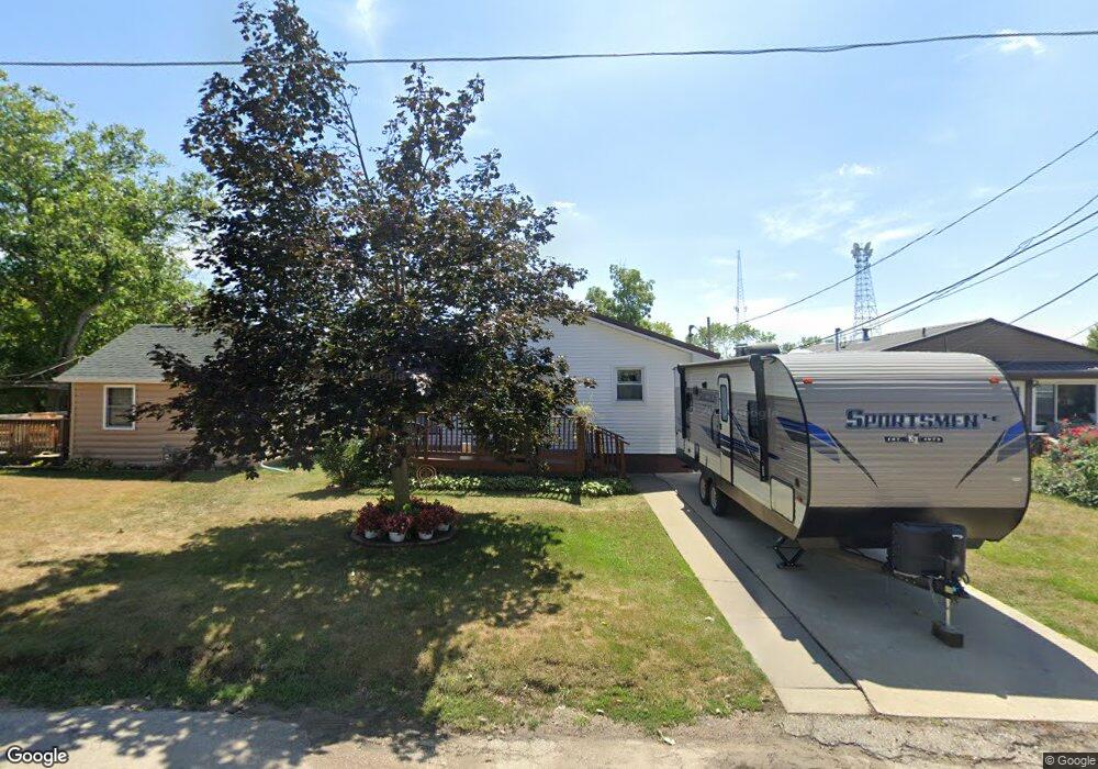 1105 22nd Ave SW, Cedar Rapids, IA 52404 - photo 1