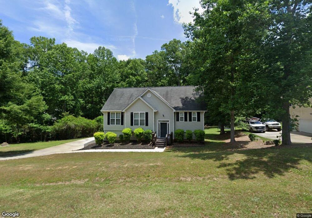 125 Spring Cir, Senoia, GA 30276 - photo 1