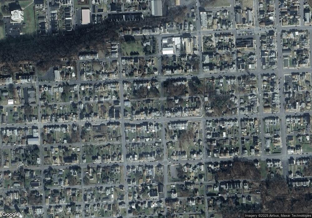 1007 W Pine St, Coal Township, PA 17866 - photo 1