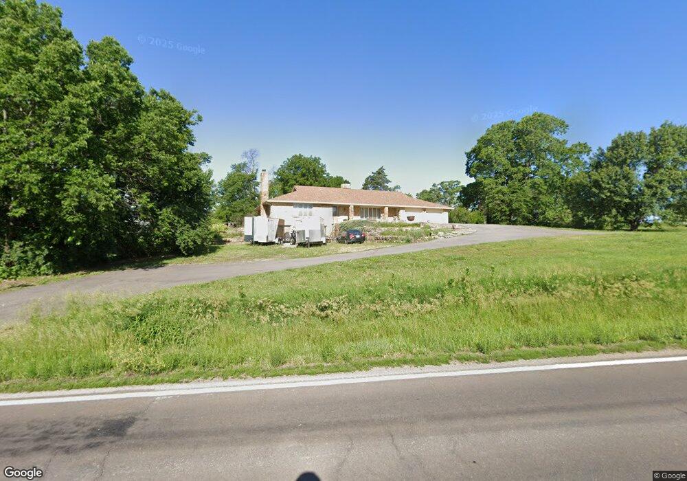 4521 SW Auburn Rd, Topeka, KS 66610 - photo 1