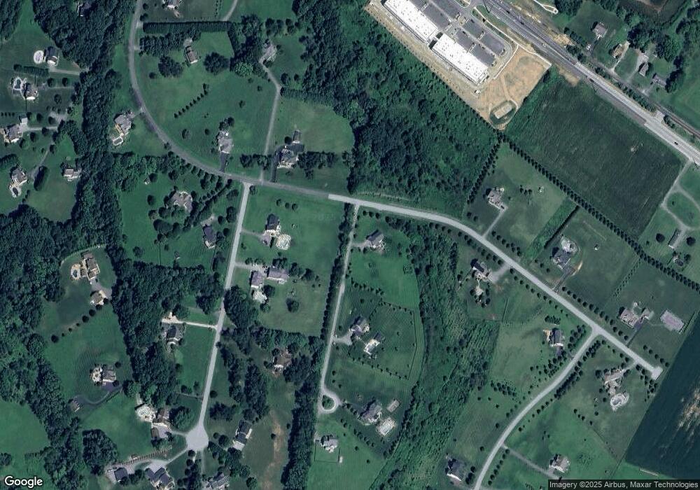 2 Brinleigh Dr, Sykesville, MD 21784 - photo 1