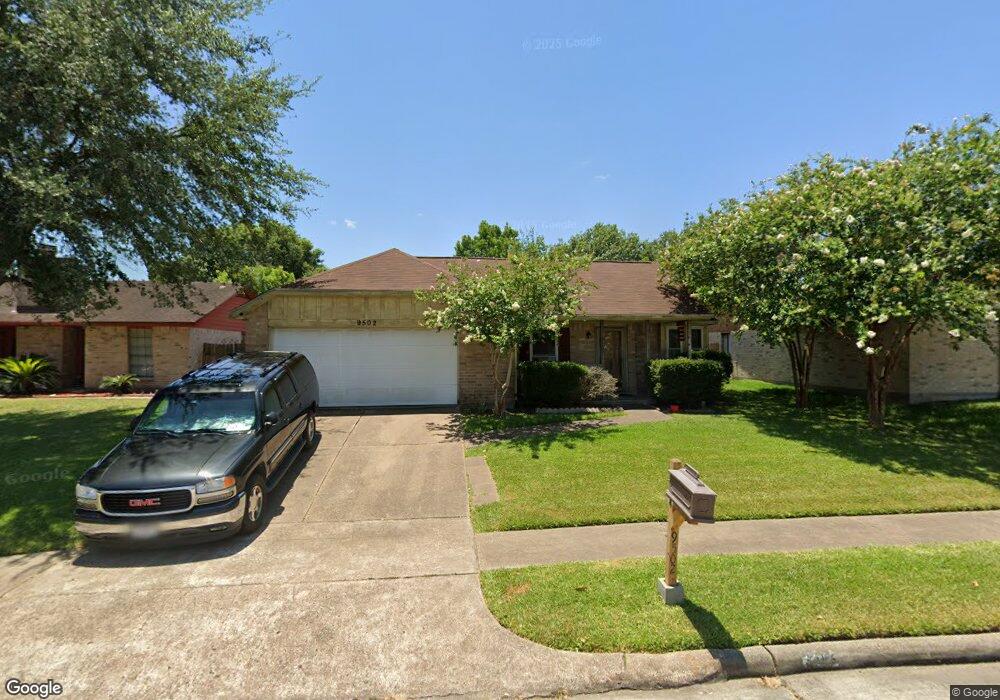 9502 Garden Bridge St, Houston, TX 77075 - photo 1
