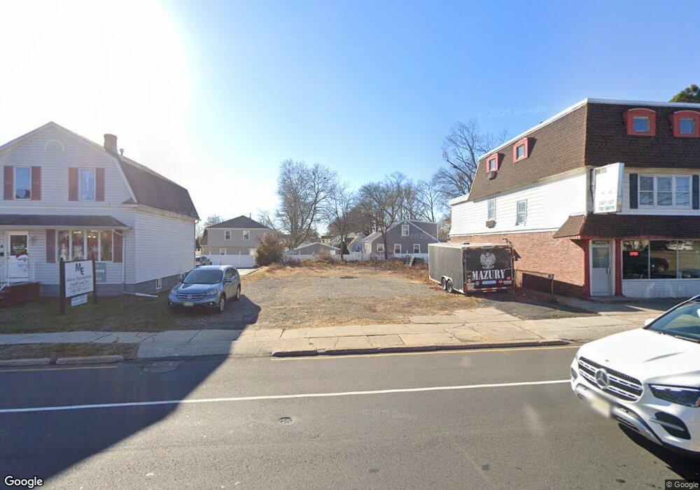 81 Westfield Ave, Clark, NJ 07066 - photo 1