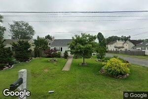 10 Avenue A, Helmetta, NJ 08828