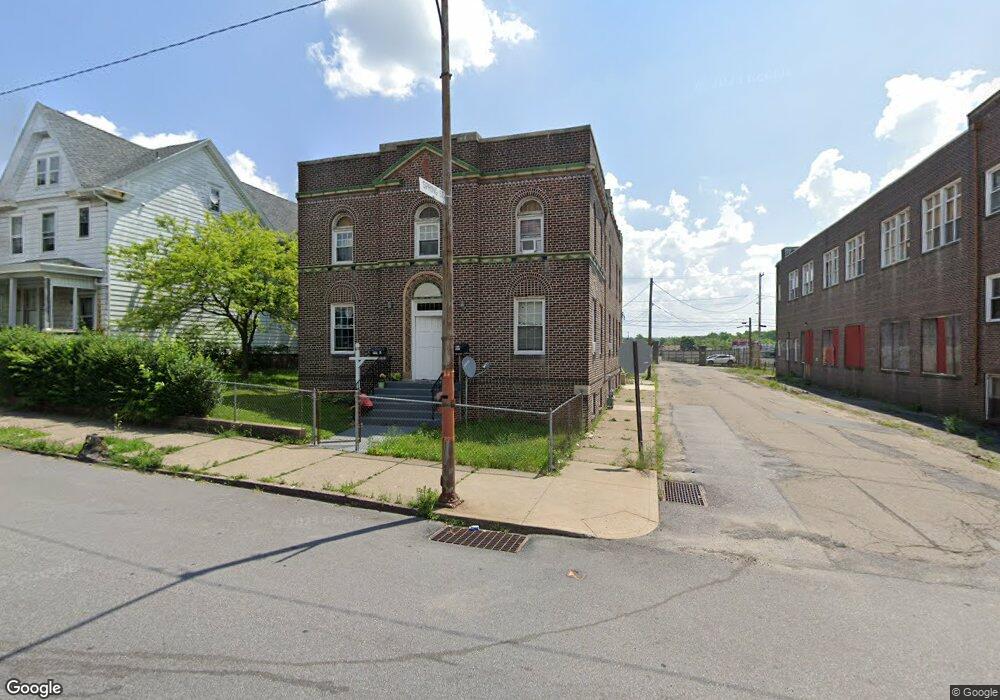 201 N Wyoming St, Hazleton, PA 18201 - photo 1