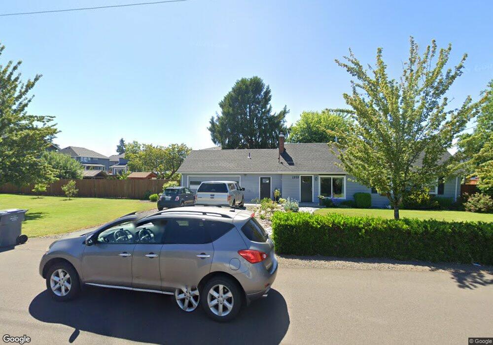 1575 N Pine St, Canby, OR 97013 - photo 1