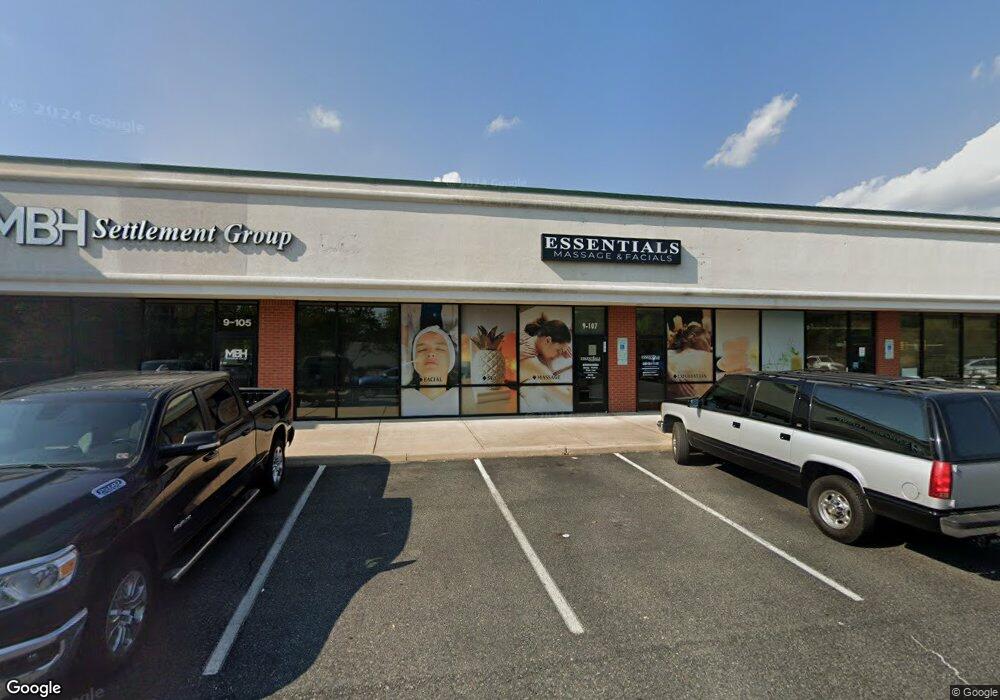 9 Center St unit 101, Stafford, VA 22556 - photo 1