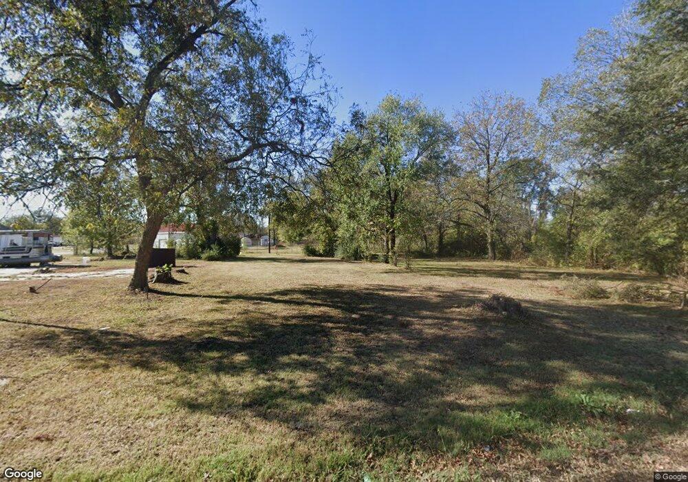 1402 N Griffin Ave, Okmulgee, OK 74447 - photo 1