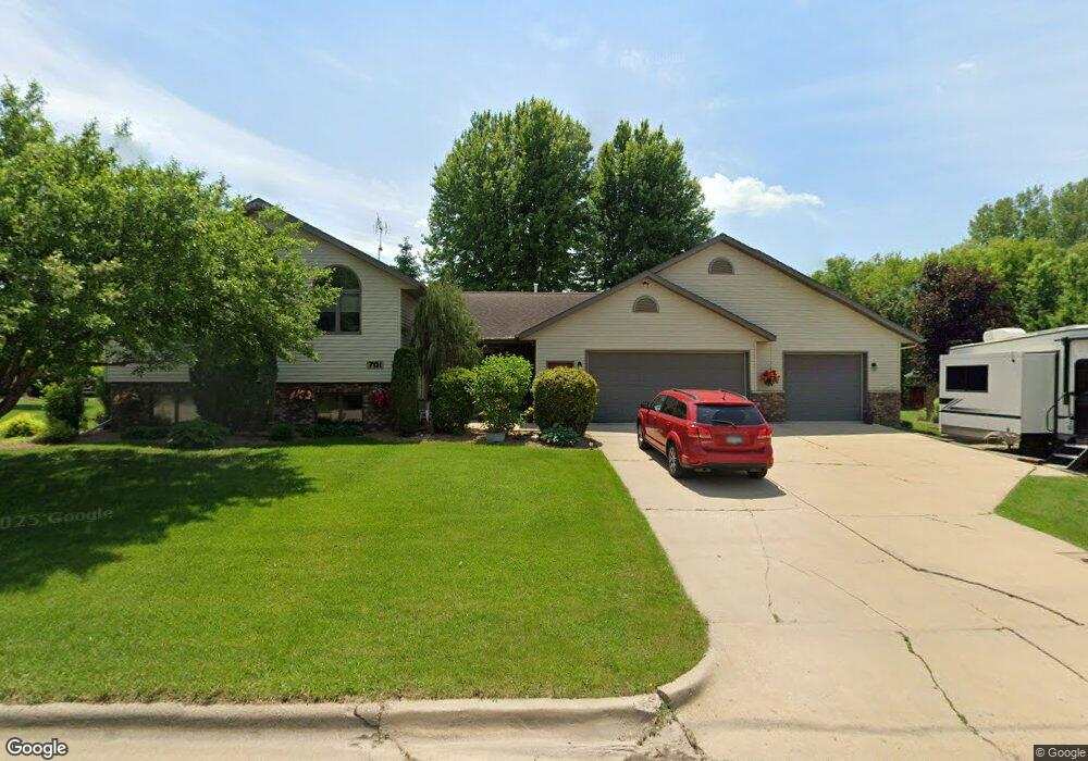 701 E 4th St, Zumbrota, MN 55992 - photo 1