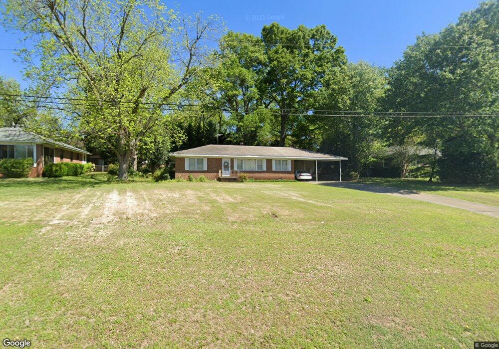 122 Houston St, Barnesville, GA 30204 - photo 1