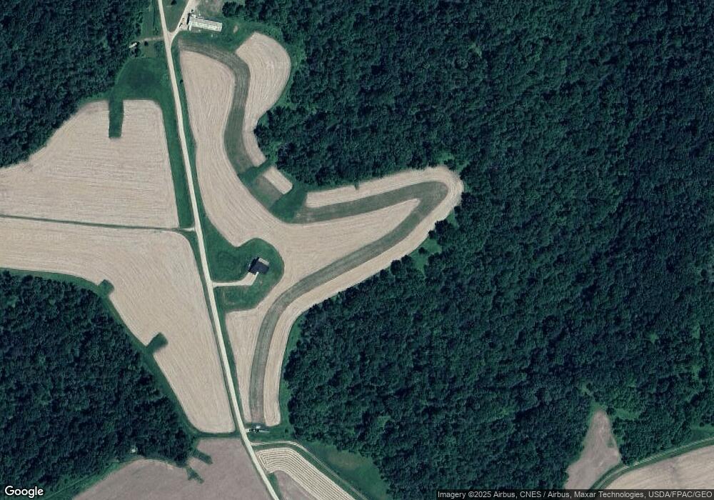 7499 Sanden Rd, Houston, MN 55943 - photo 1